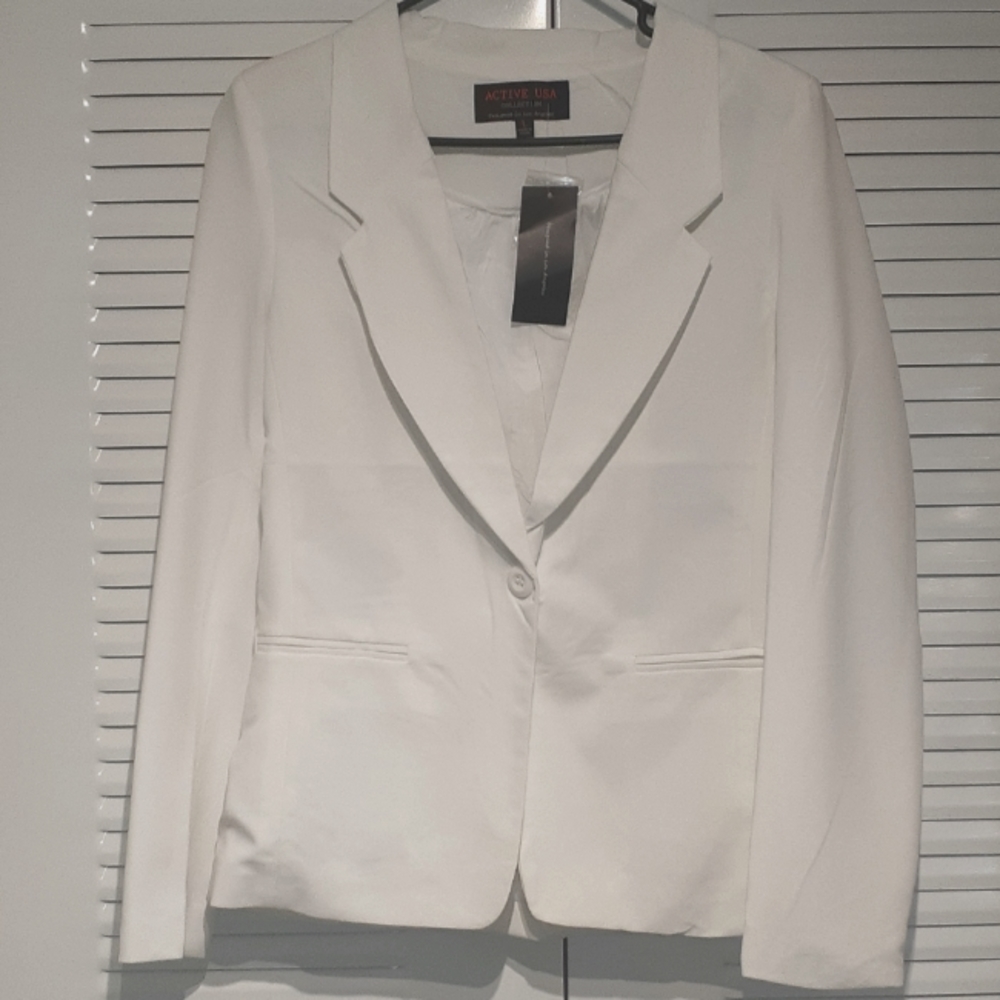 Perfect white Blazer!